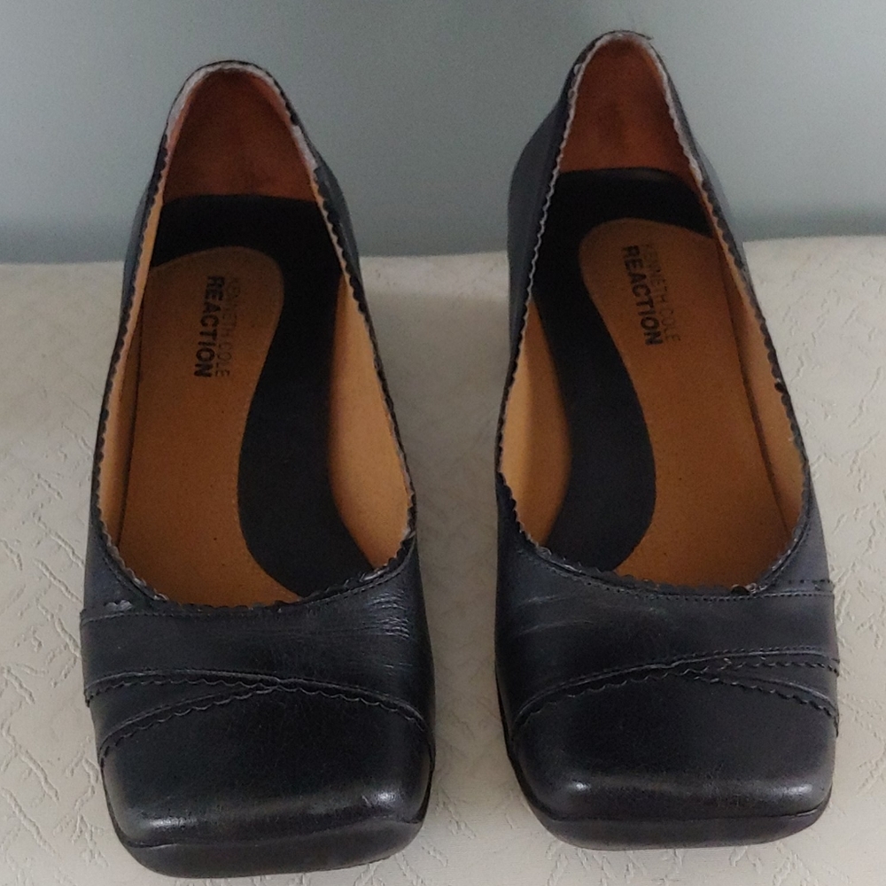 Kenneth Cole reaction heels